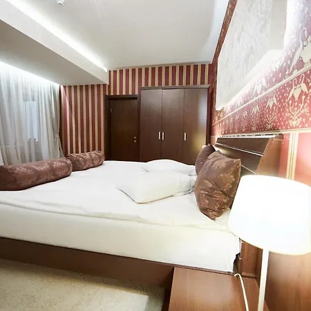 Belvedere Готель 4*