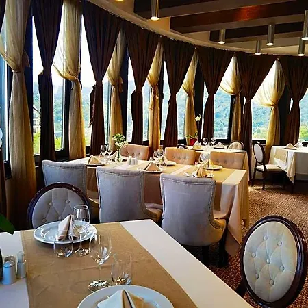 Ξενοδοχείο Belvedere Μπρασόβ