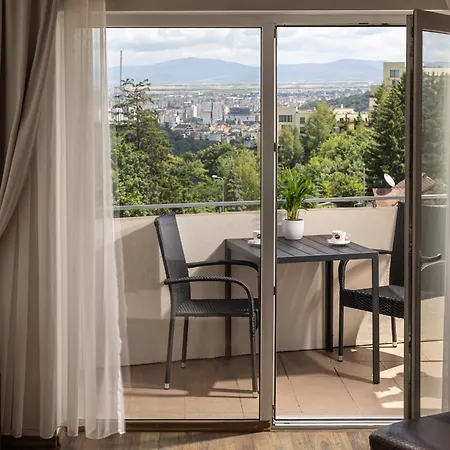 Belvedere Hotell 4*